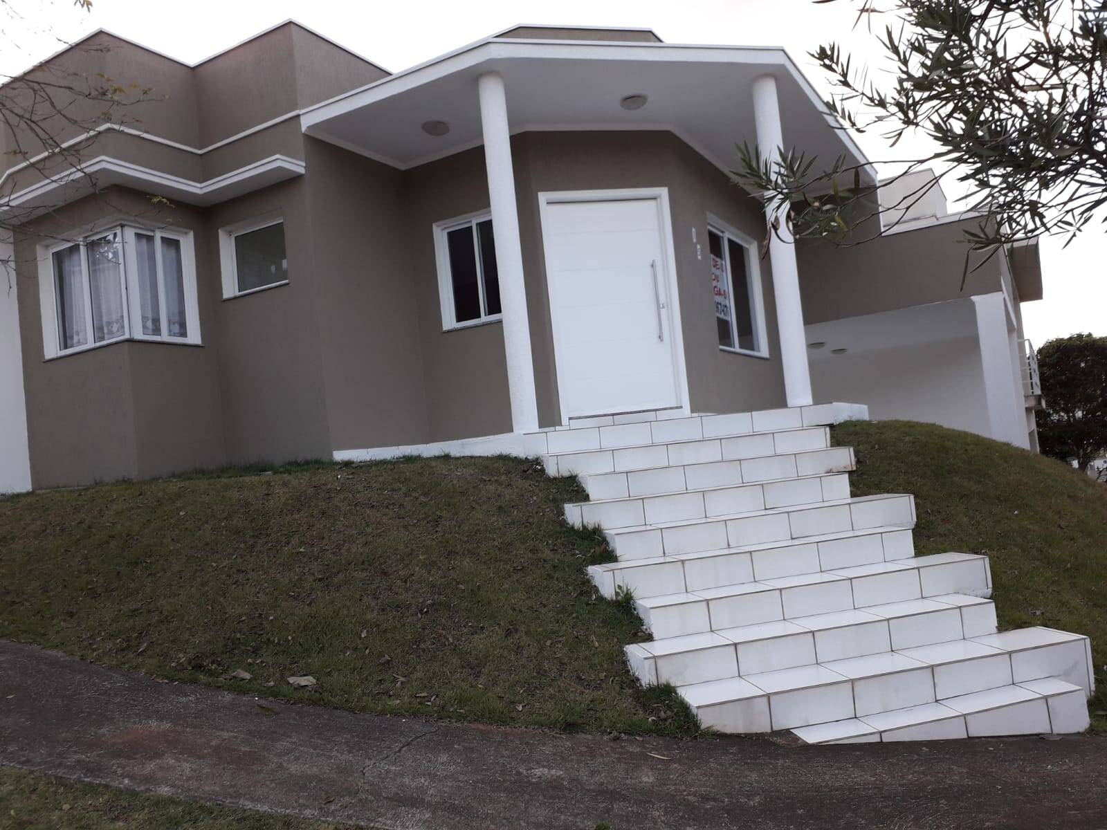 #1926 - Casa em Condomínio para Venda em Bragança Paulista - SP