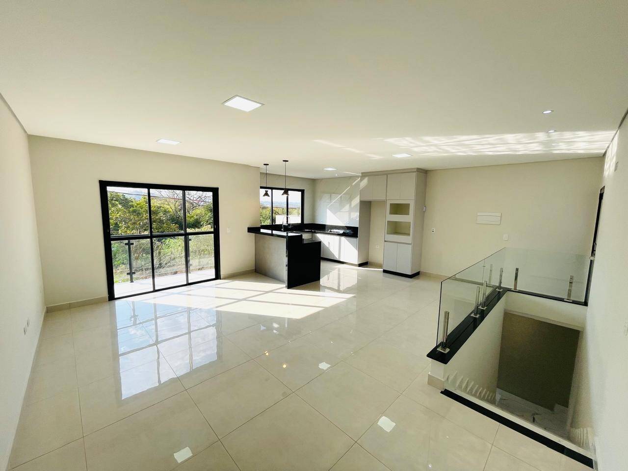 #2042 - Casa para Venda em Bragança Paulista - SP